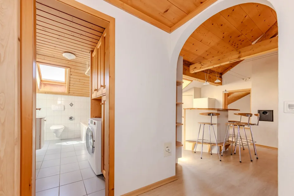 Casa di 3 famiglie con fienile – foto 11 di 20
