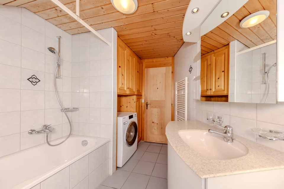 Casa di 3 famiglie con fienile – foto 12 di 20
