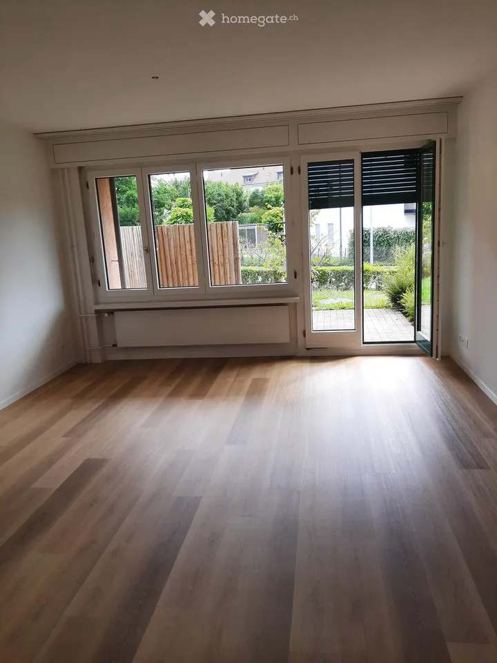 Incantevole appartamento di 2.5 locali in Bahnhofstrasse 80 a Urdorf