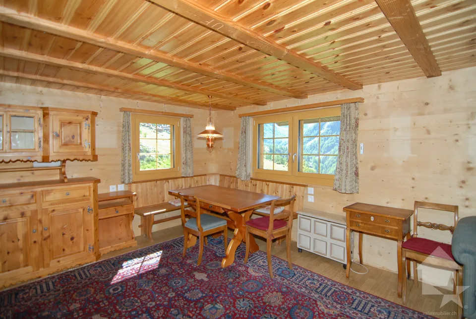 Chalet with privileged views of the mountains and glaciers