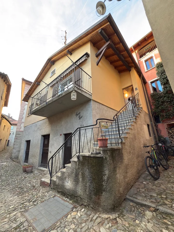 Casa unifamiliare nel nucleo di Bigorio
