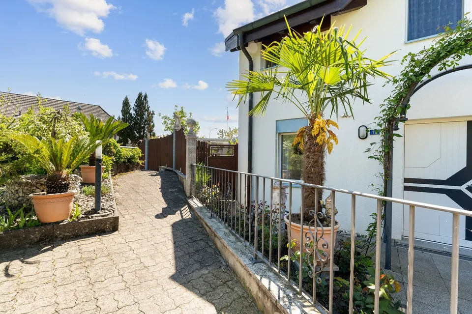 Affascinante casa a schiera di 5,5 locali a Oberkulm – foto 23 di 26