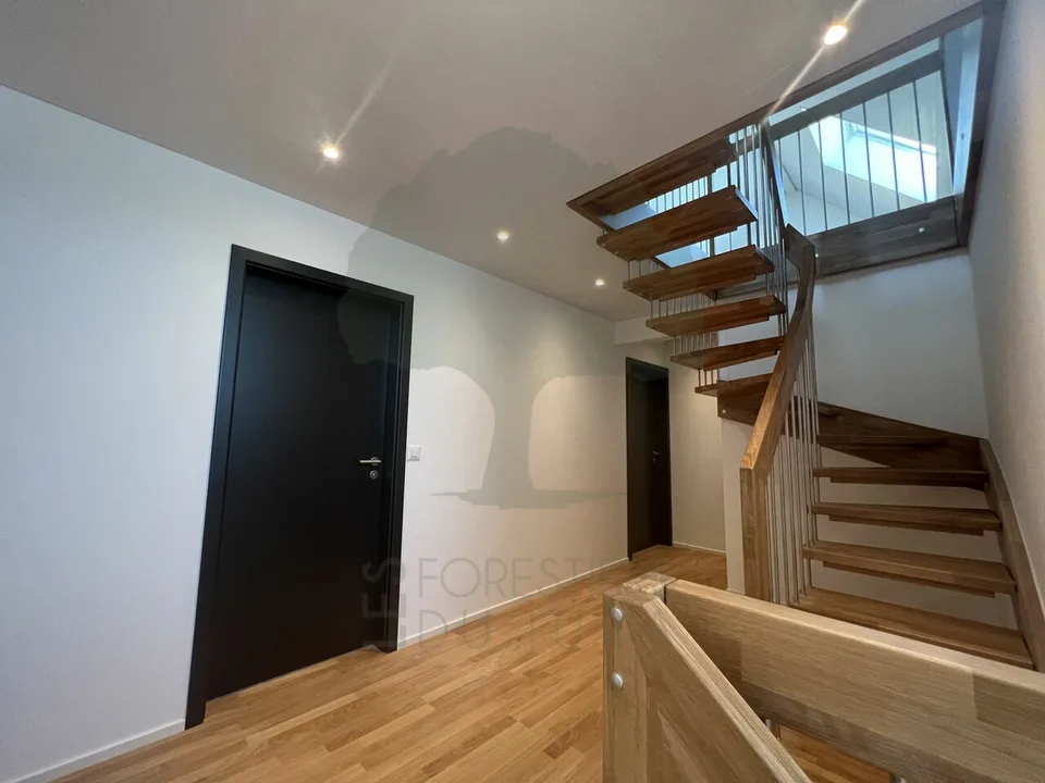 Superbe maison familiale de 200m2 à Porrentruy – photo 7 sur 13