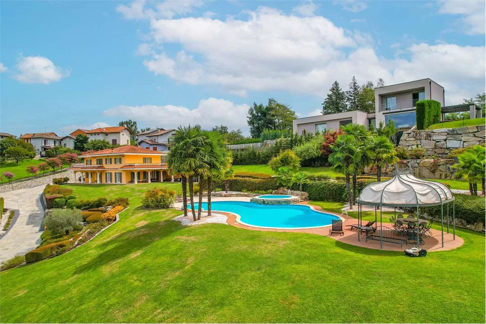 VILLA ROASIO