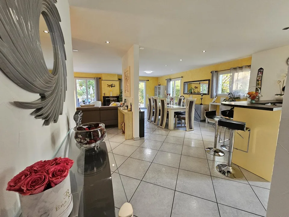 Magnifique villa individuelle avec un grand jardin