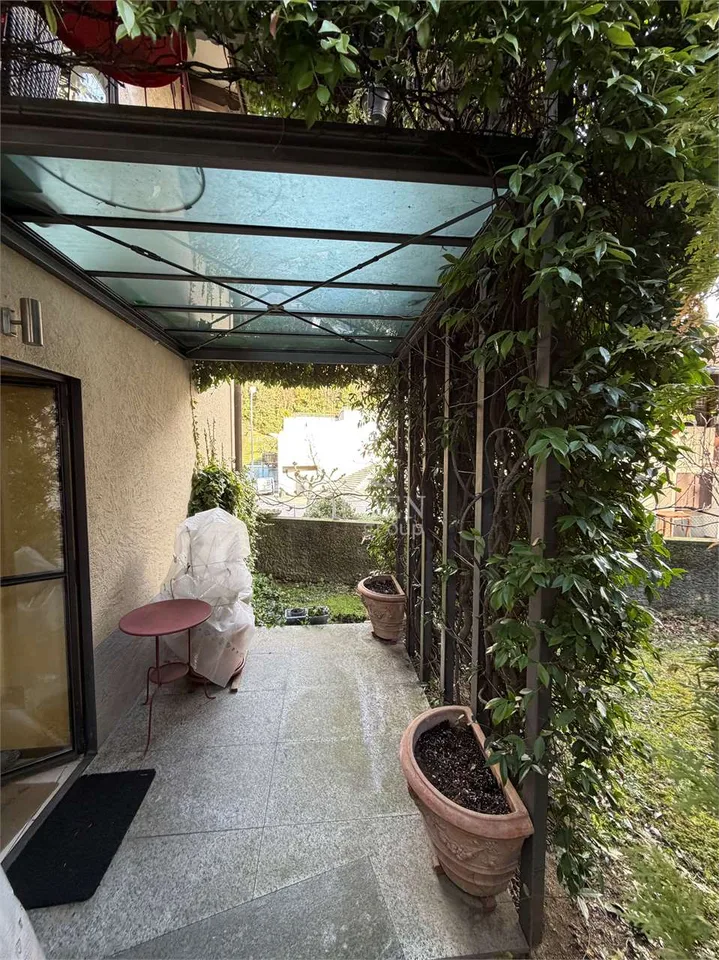 Casa di nucleo con giardino privato e terrazzo a Muzzano