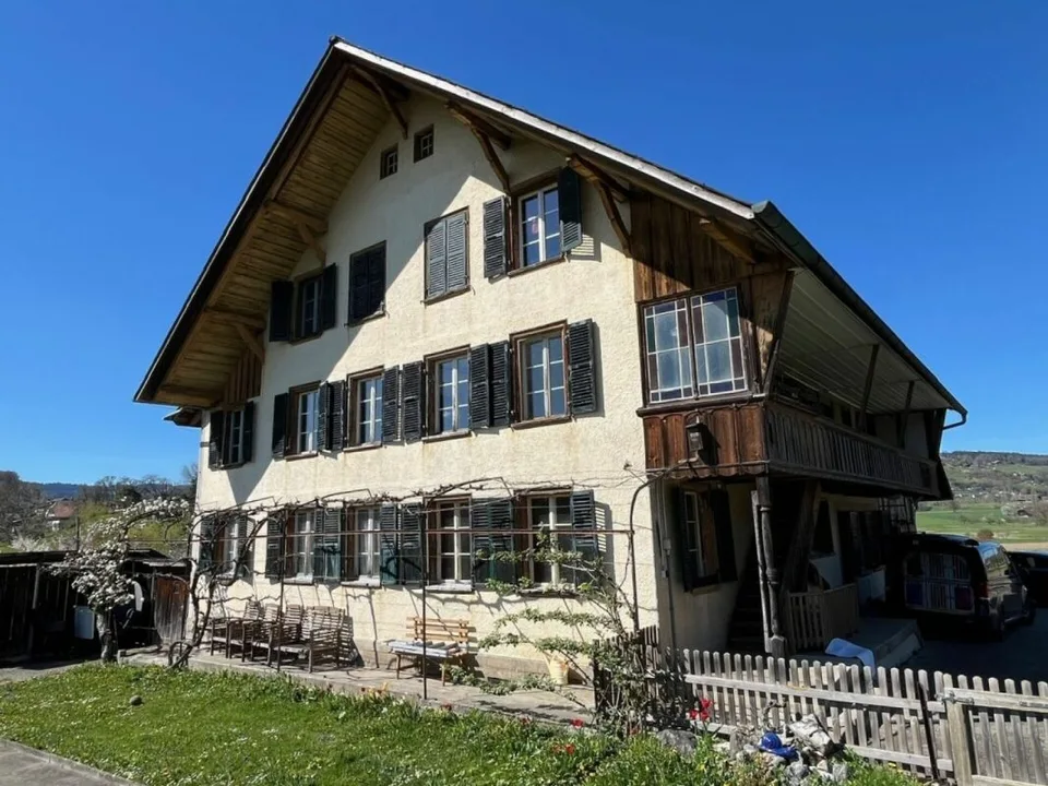 Interessantes Mehrfamilienhaus zu verkaufen