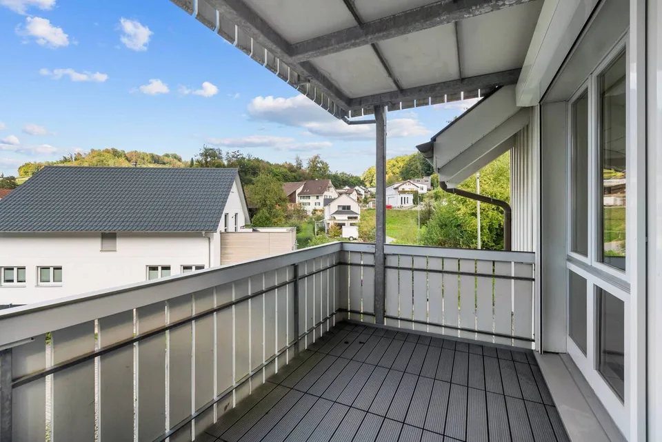 Lichtdurchflutete Maisonettewohnung an idyllischer Lage mit Balkon!
