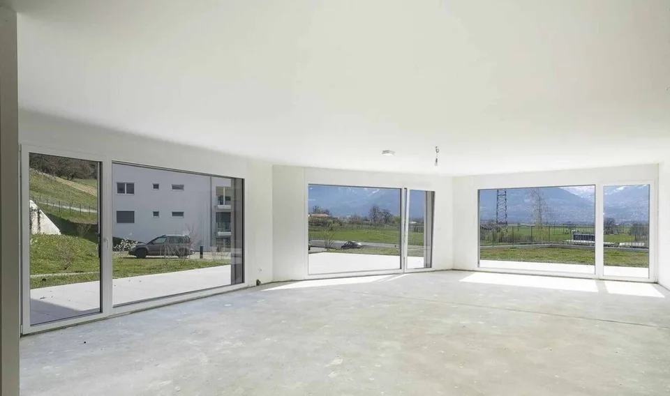 Spacieuse et lumineuse surface commerciale neuve de 114 m2