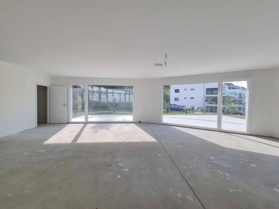 Spacieuse et lumineuse surface commerciale neuve de 114 m2
