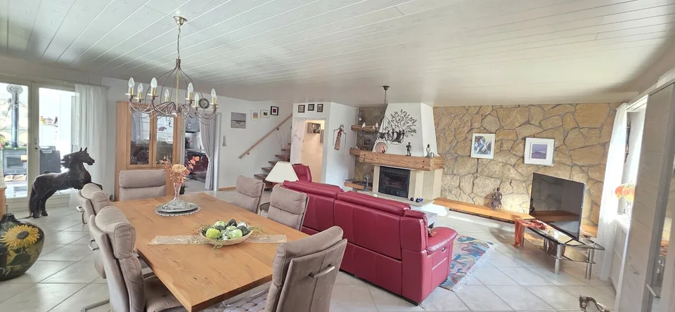 A découvrir, belle maison 6.5 pces entretenue avec coeur