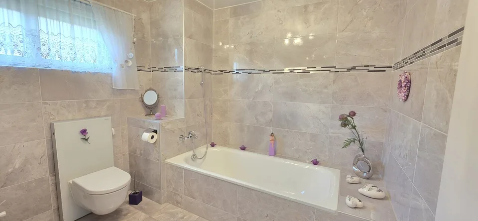 A découvrir, belle maison 6.5 pces entretenue avec coeur