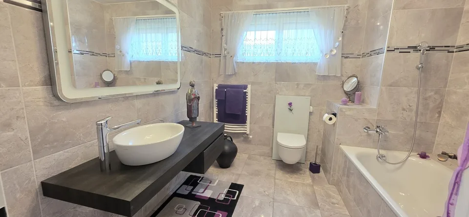 Coup de coeur - Spacieuse maison familiale de 6.5 pièces avec jardin – Foto 6 von 13