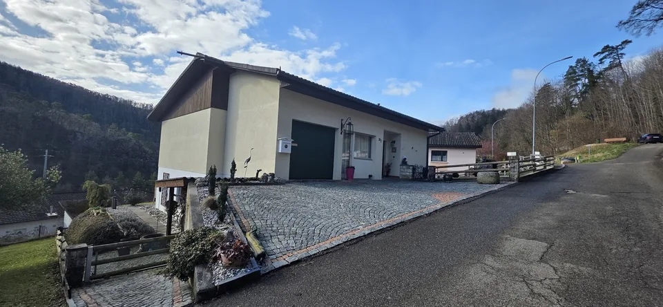 A découvrir, belle maison 6.5 pces entretenue avec coeur
