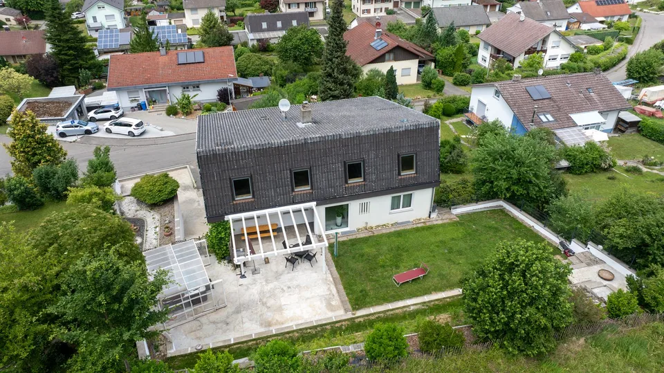 Zuhause mit Weitblick – großzügiges Wohnen - ca. 295 qm Wohnfläche in traumhafter Ortsrandlage – Foto 28 von 29