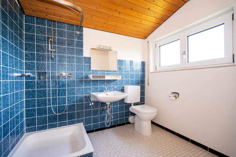 Zuhause mit Weitblick – großzügiges Wohnen - ca. 295 qm Wohnfläche in traumhafter Ortsrandlage – Foto 14 von 29