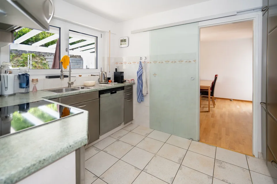 Zuhause mit Weitblick – großzügiges Wohnen - ca. 295 qm Wohnfläche in traumhafter Ortsrandlage – Foto 8 von 29