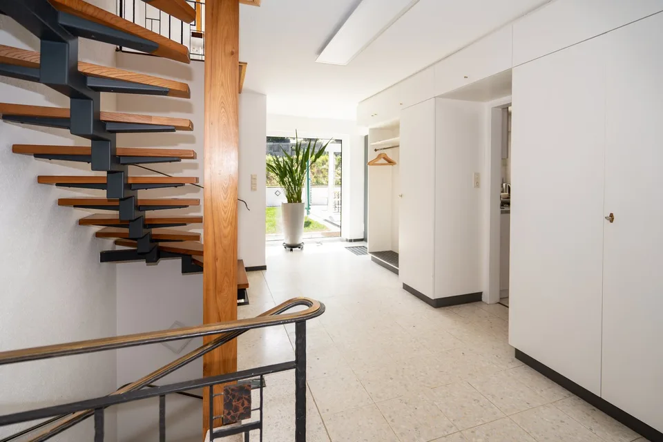 Zuhause mit Weitblick – großzügiges Wohnen - ca. 295 qm Wohnfläche in traumhafter Ortsrandlage – Foto 7 von 29