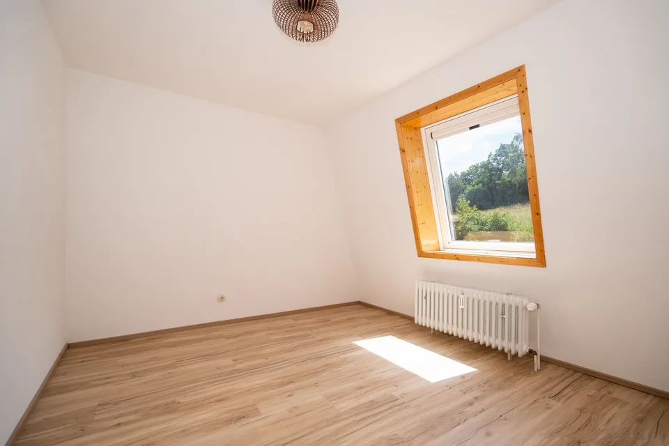 Zuhause mit Weitblick – großzügiges Wohnen - ca. 295 qm Wohnfläche in traumhafter Ortsrandlage – Foto 11 von 29