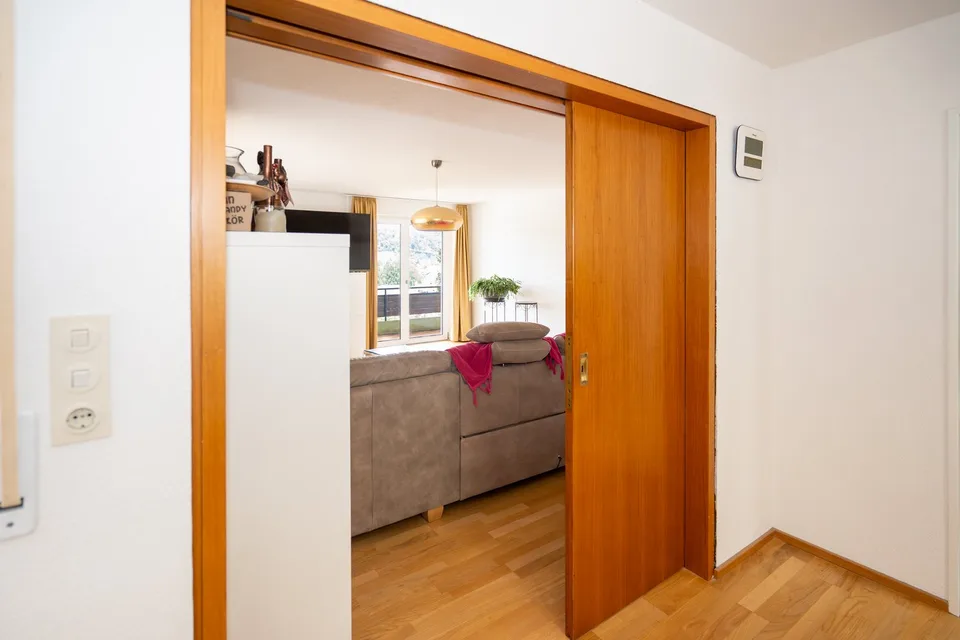 Zuhause mit Weitblick – großzügiges Wohnen - ca. 295 qm Wohnfläche in traumhafter Ortsrandlage – Foto 6 von 29