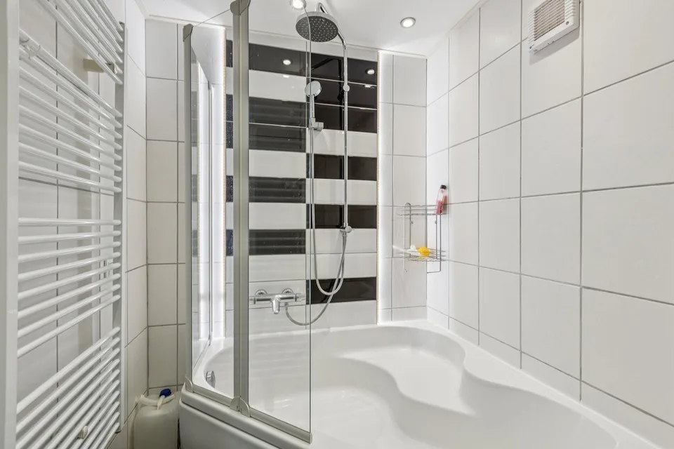 EXKLUSIVITÄT - PRÄCHTIGE VILLA MIT CHARAKTER – Foto 13 von 13