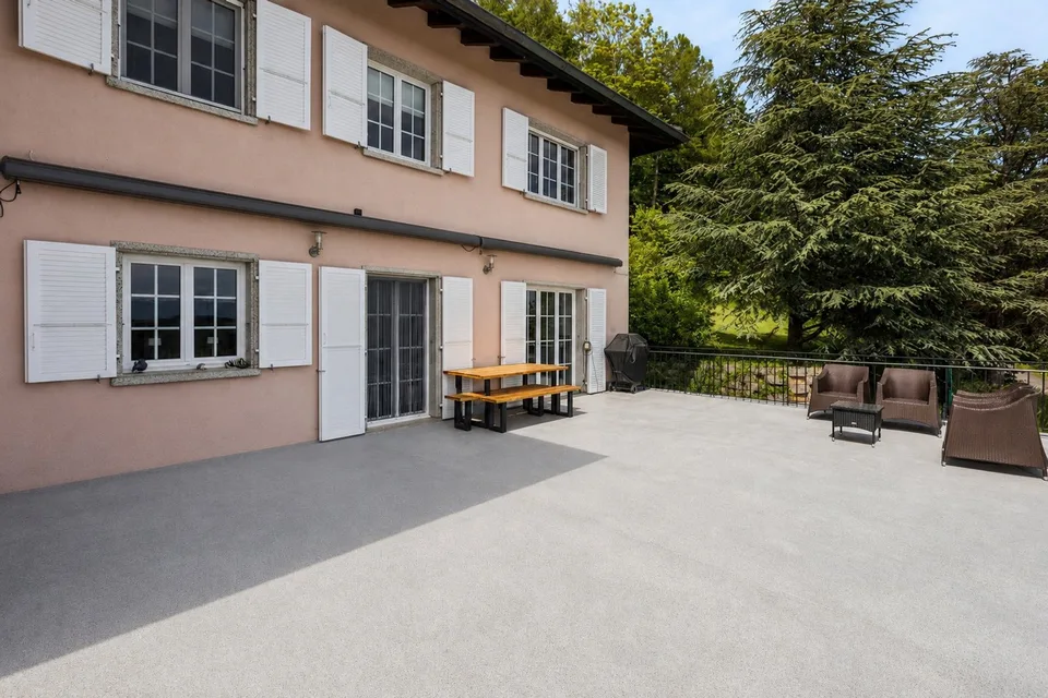 EXKLUSIVITÄT - PRÄCHTIGE VILLA MIT CHARAKTER – Foto 6 von 13