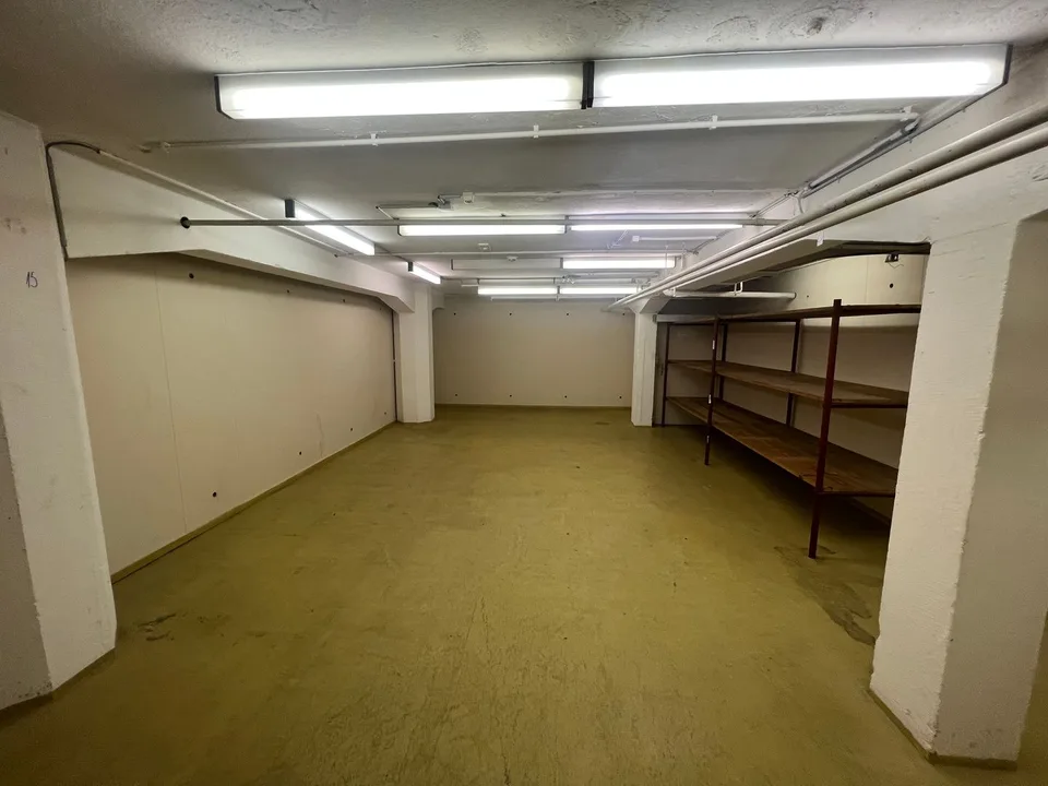 Günstige Gewerbe, Lager- & Büroräumlichkeiten ab 30m2 zu vermieten – Foto 8 von 9