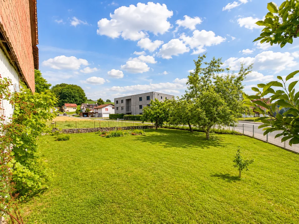 Ferme de caractère avec 3 logements indépendants sur 2'998 m² de terrain