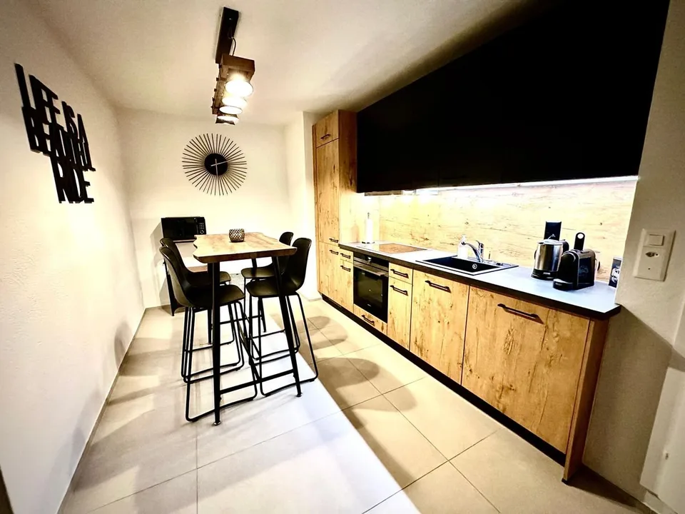 Rara opportunità: casa nel centro di Cossonay con giardino