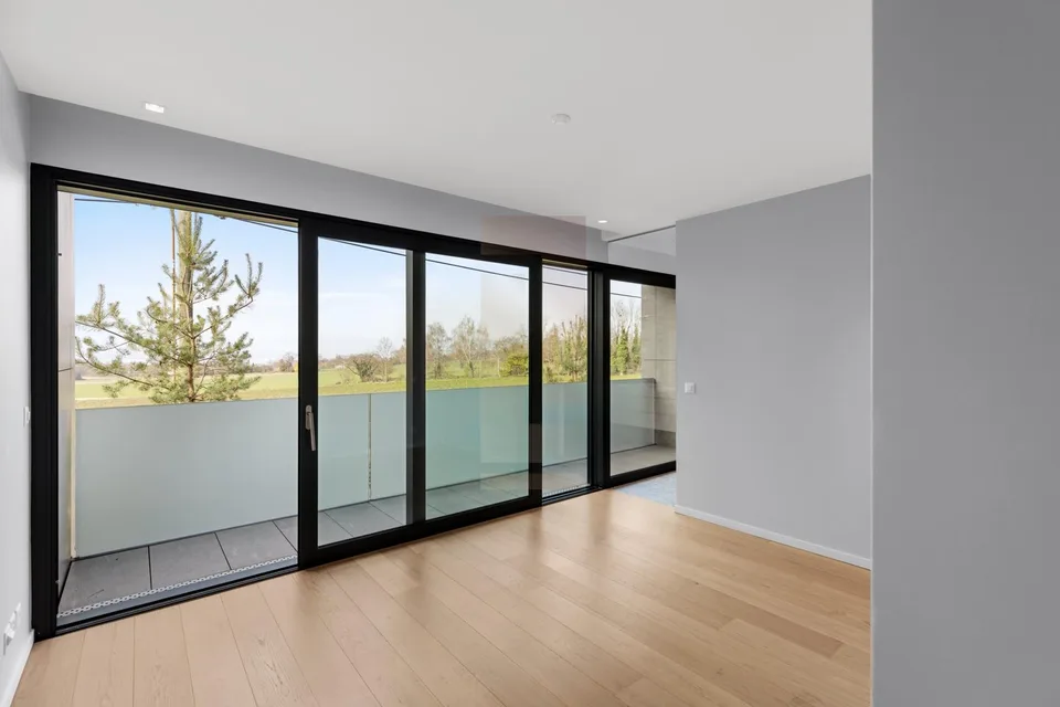 In Esclusiva: Townhouse con vista lago e piscina in una residenza di lusso
