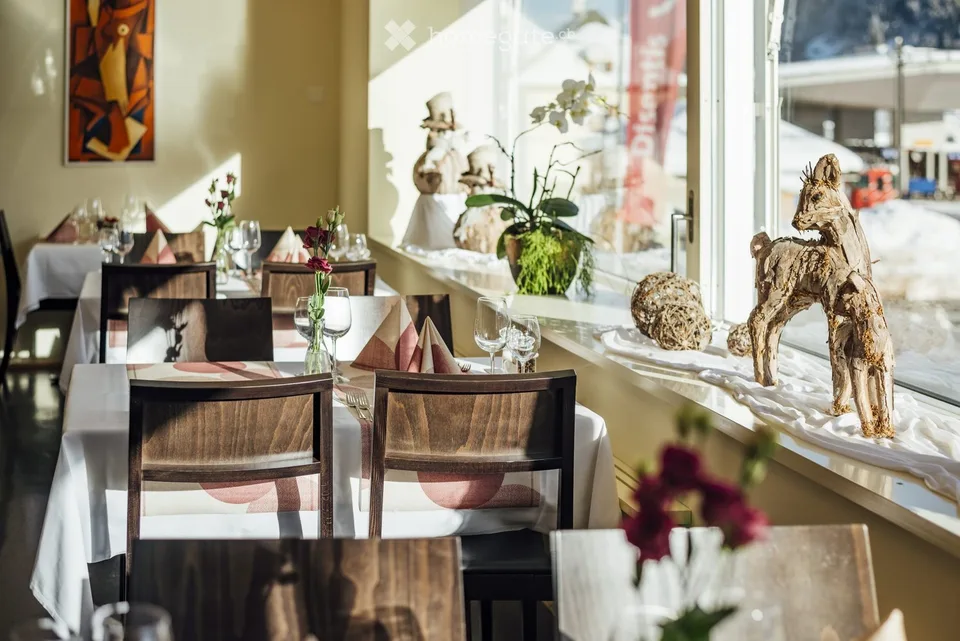 Hotel Ristorante redditizio a Disentis GR