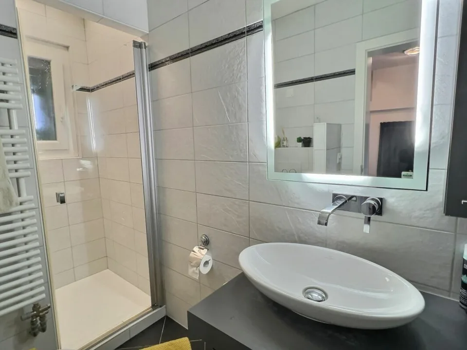 Zweifamilienvilla mit atemberaubendem Blick – Foto 14 von 23