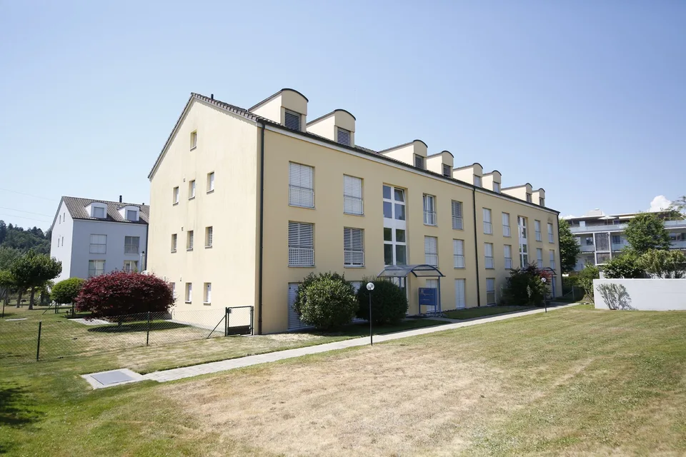 Attraktive 3.5 Zimmer Dachwohnung mit Weitblick