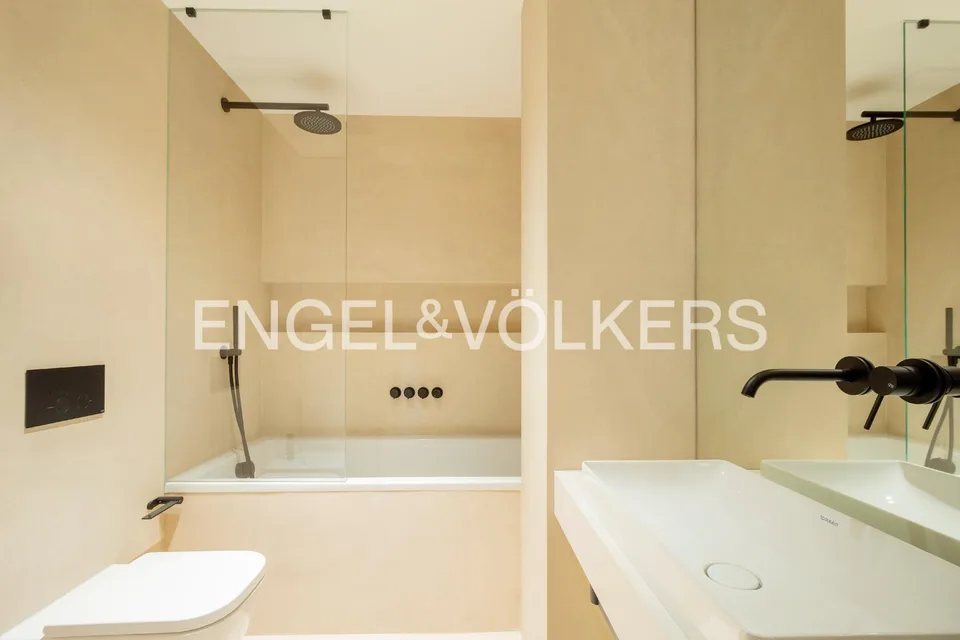 Duplex sophistiqué avec terrasse sur le toit – photo 12 sur 13