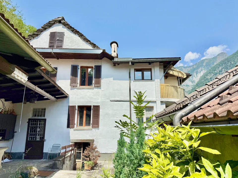 grande Casa ticinese - Tessinerhaus mit Garten