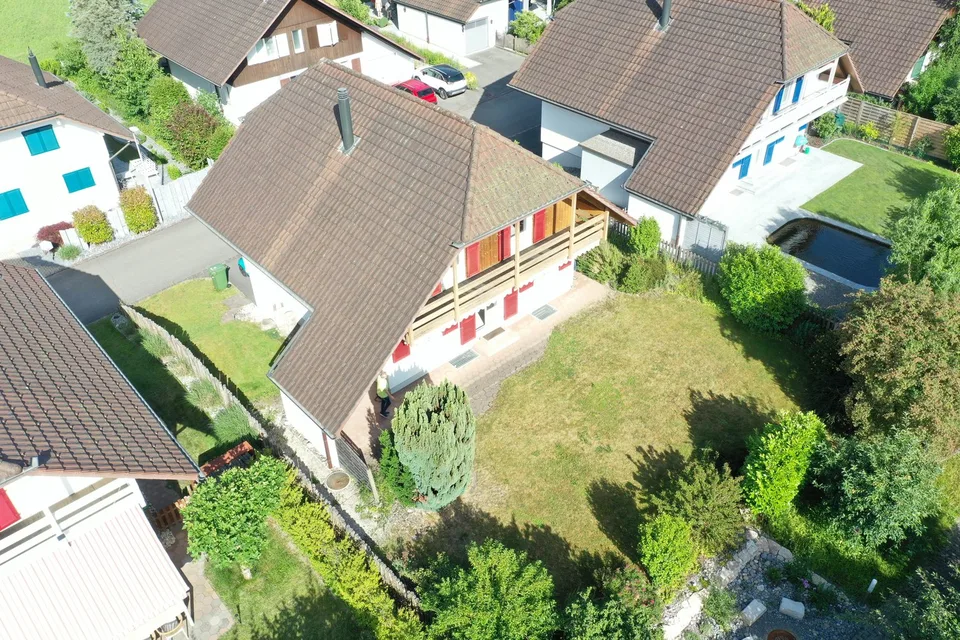 Freistehendes 5.5 Zmmer Einfamilienhaus, das Suchen hat ein Ende !