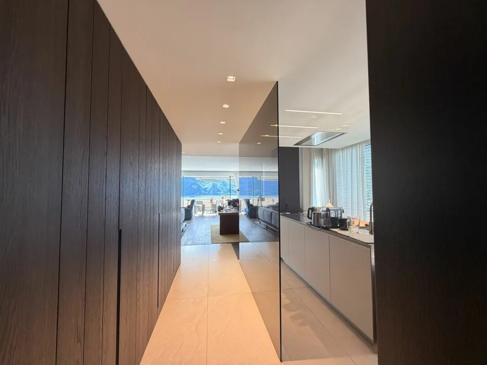 LUGANO - SUPER ATTICO DI RAPPRESENTANZA CON VISTA LAGO - PISCINA CONDOMINIALE NEL RESIDENCE CENTRAL PARK – foto 10 di 15