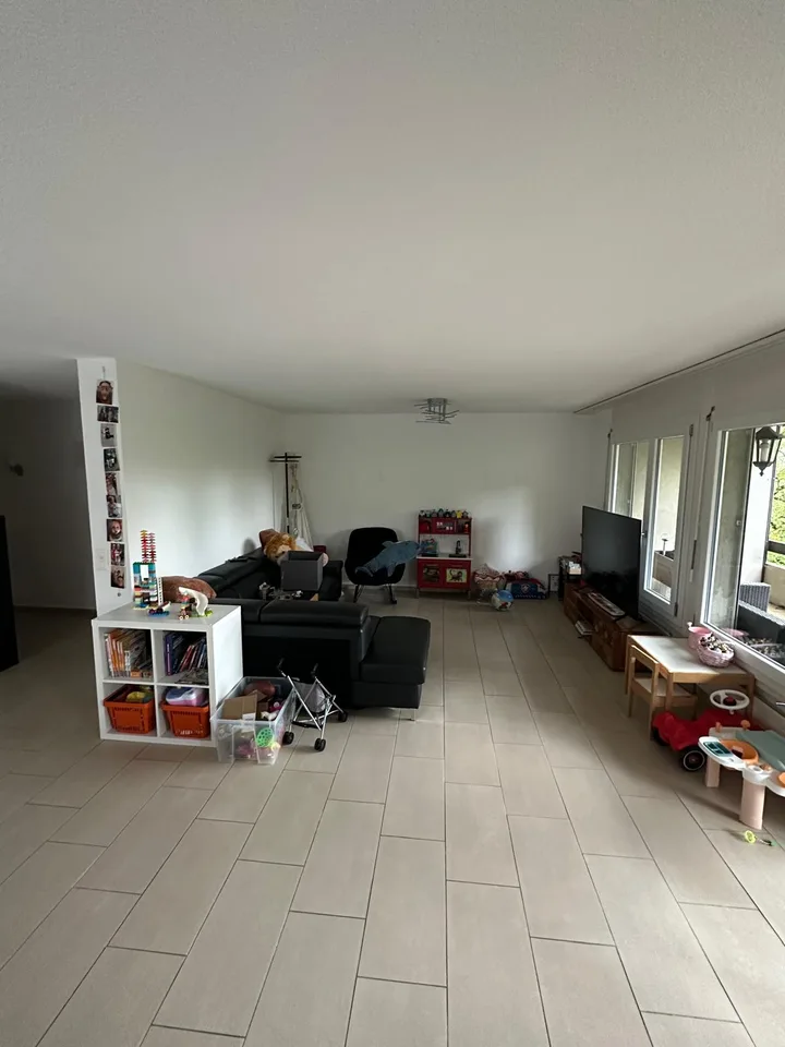 Charmante 4.5-Zimmer-Wohnung in Studen BE – sofort verfügbar! – Foto 6 von 9