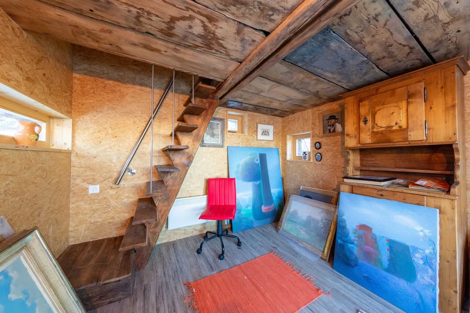 Terrain avec mazot et autorisation de construire en force chalet