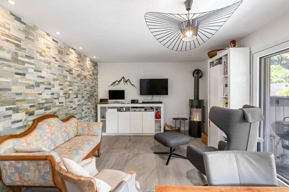 Prächtiges 3.5-Zimmer-Apartment mit eigenem Garten in einer neuen Residenz
