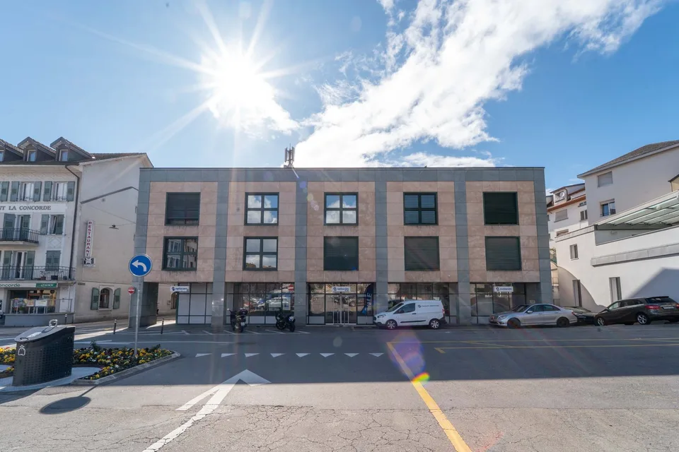 Edificio di rendita con alto potenziale di sviluppo nel cuore di Payerne
