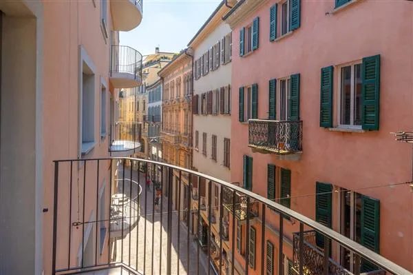 Lugano: 8,5-Zimmer-Wohnung