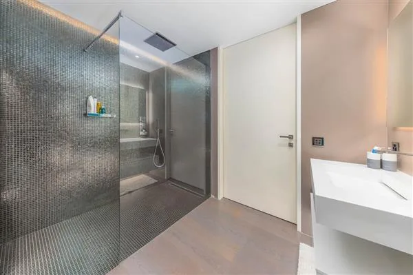 Lugano: Appartement 8.5 pièces – photo 9 sur 13