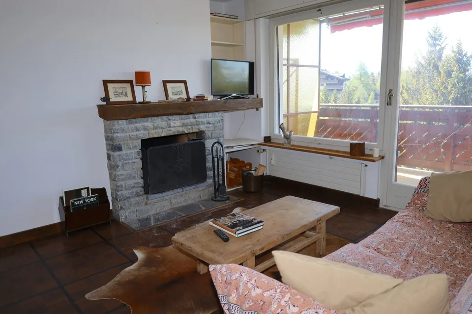 Charmant appartement 2,5 pièces avec vue imprenable à Crans
