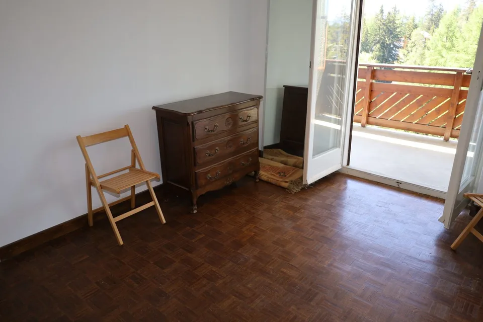 Charmantes 2,5-Zimmer-Wohnung mit atemberaubendem Blick in Crans – Foto 6 von 12