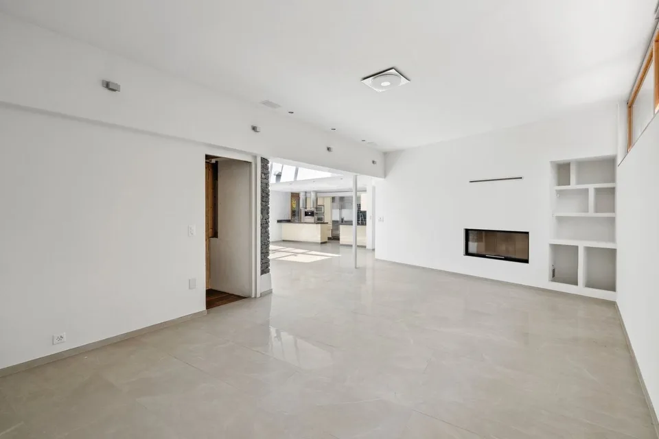Villa exclusive avec piscine, volumes généreux et cadre idyllique
