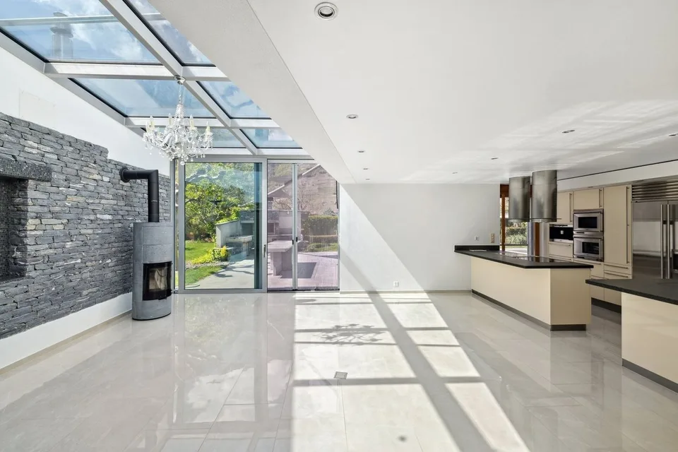 Villa exclusive avec piscine, volumes généreux et cadre idyllique