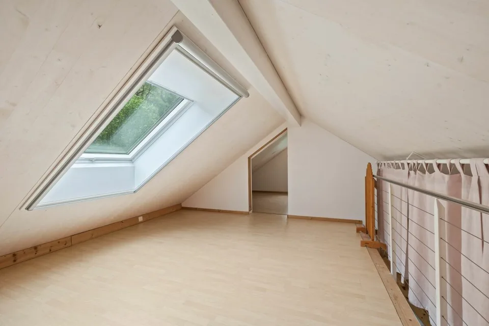 Emplacement ensoleillé au sud : Maison individuelle dépendante avec panorama et intimité – photo 18 sur 20