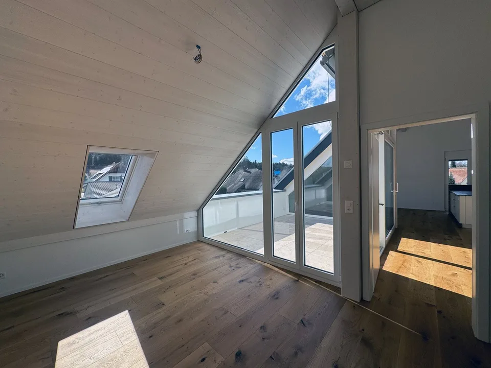 Grosszügige 5½-Zimmer-Galerie-Dachwohnung mit Sauna – MINERGIE-A® – Foto 9 von 17