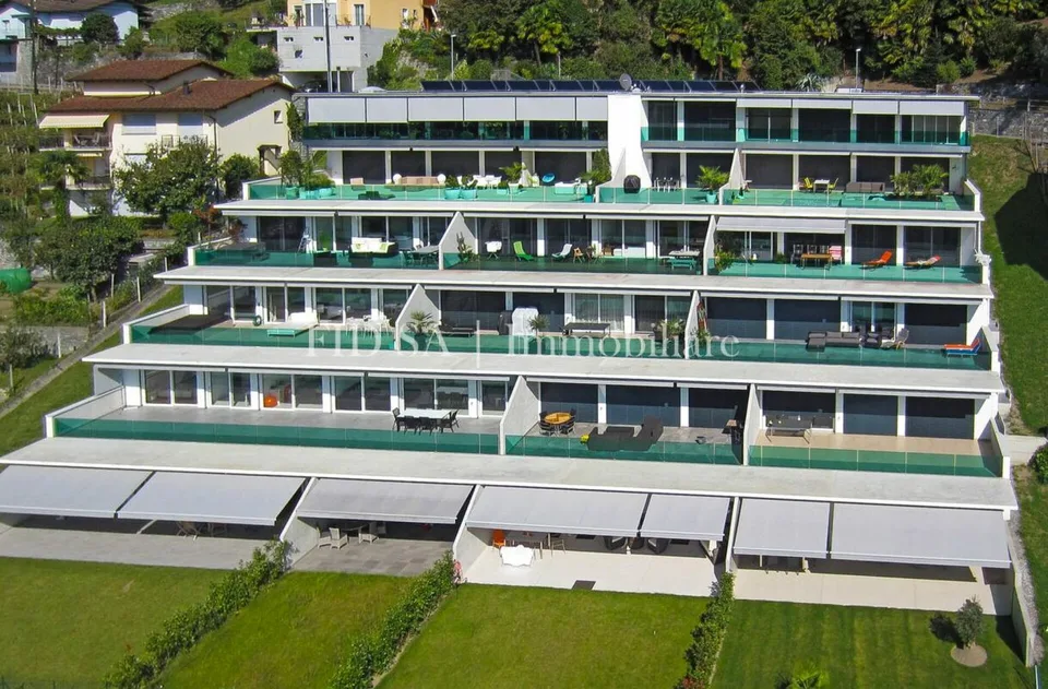 SOLDUNO - Stilvolles Wohnen mit grosser Terrasse und Sicht ins Grüne – Foto 19 von 19